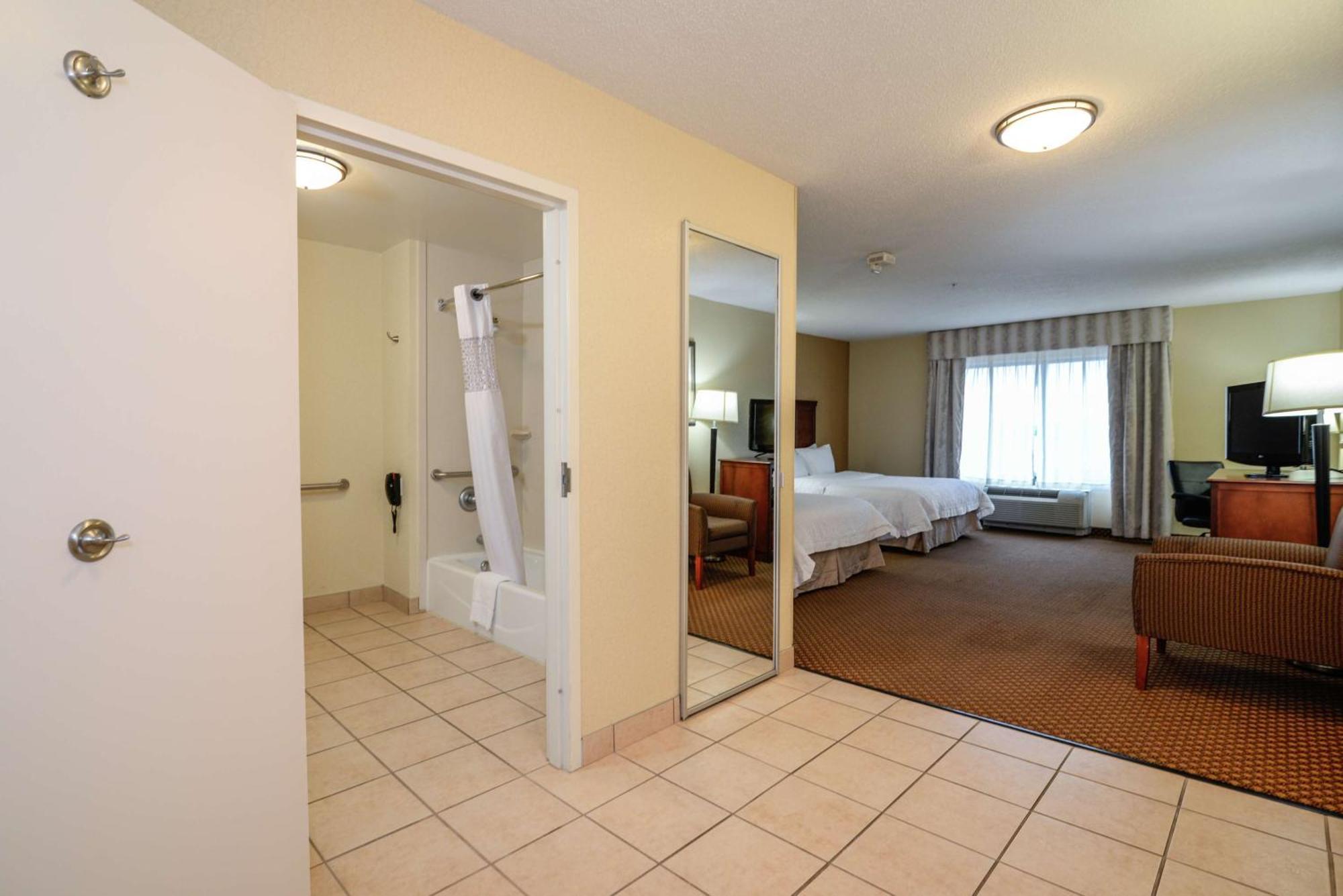Hampton Inn&Suites Detroit/Chesterfield Extérieur photo