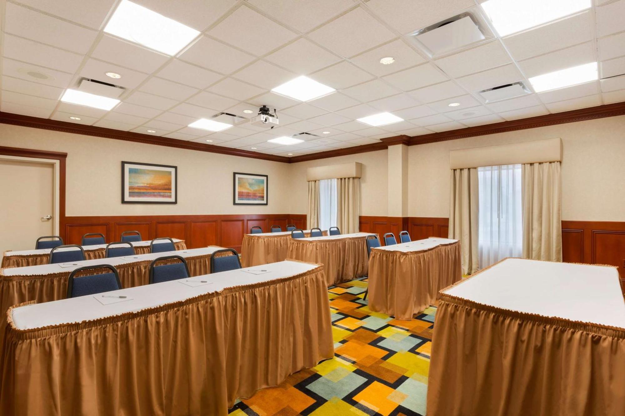Hampton Inn&Suites Detroit/Chesterfield Extérieur photo