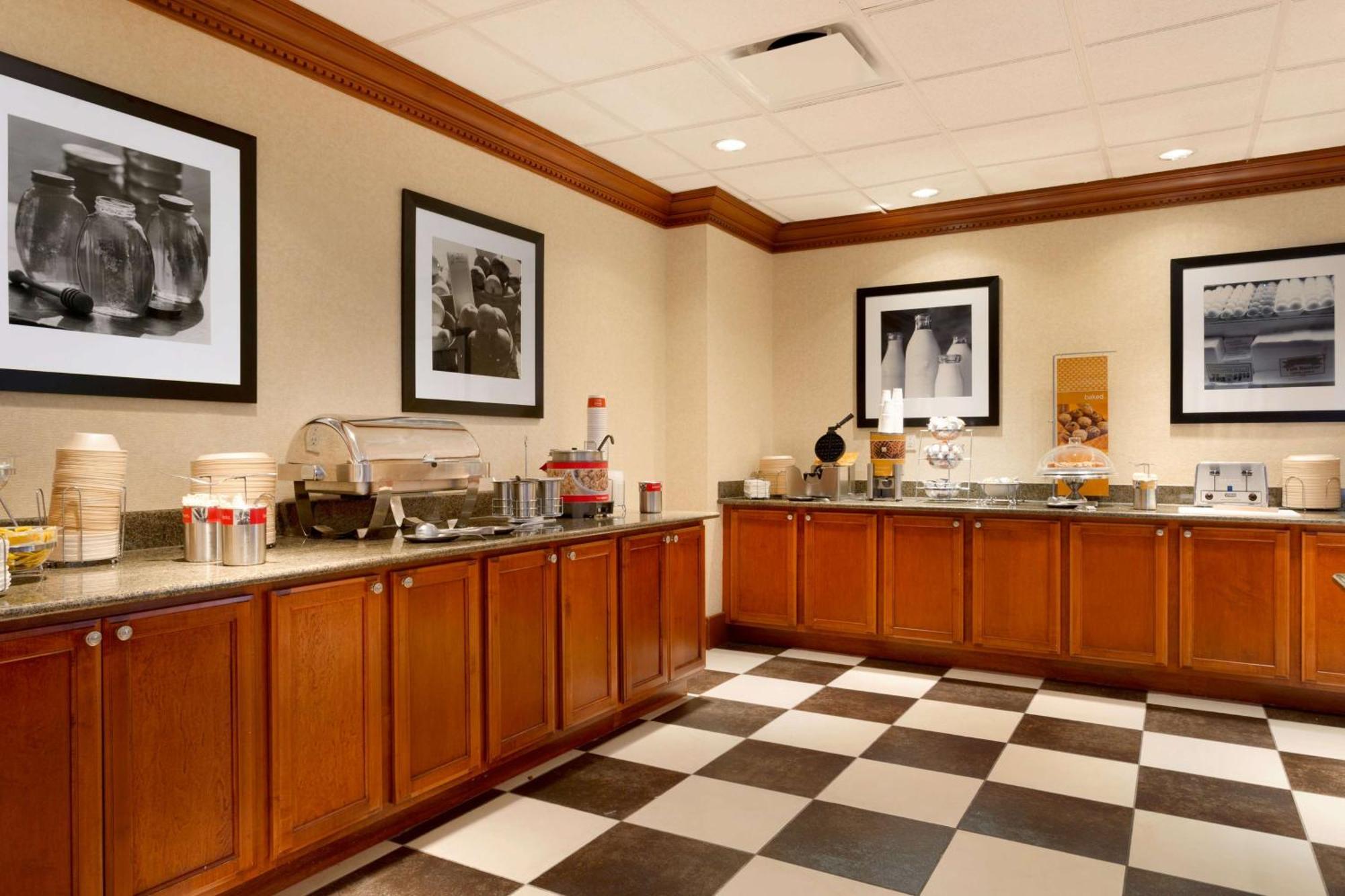 Hampton Inn&Suites Detroit/Chesterfield Extérieur photo